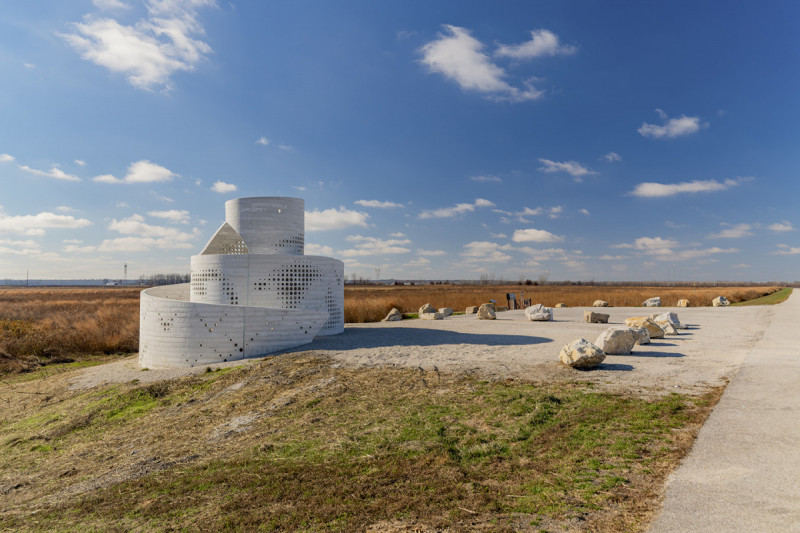 Bird Blind by Pablo Moyano-Fernandez