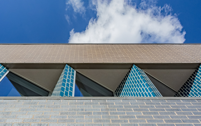 MCB_Detail-1_72
